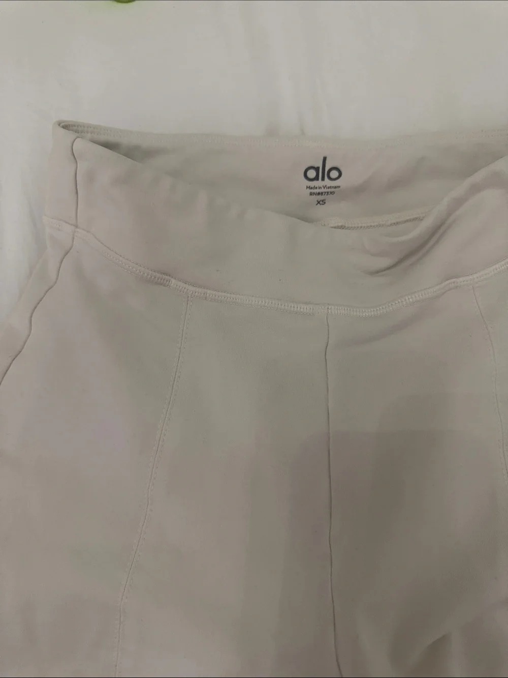 Women's High-Waist Cream Leggings alo yoga